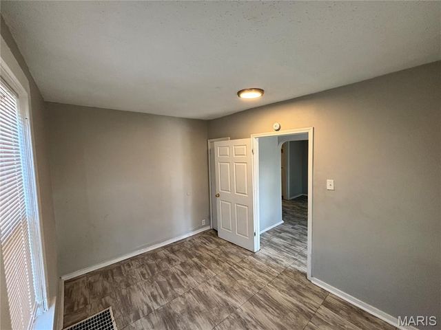 6723 Stratford Avenue, St Louis, MO 63121