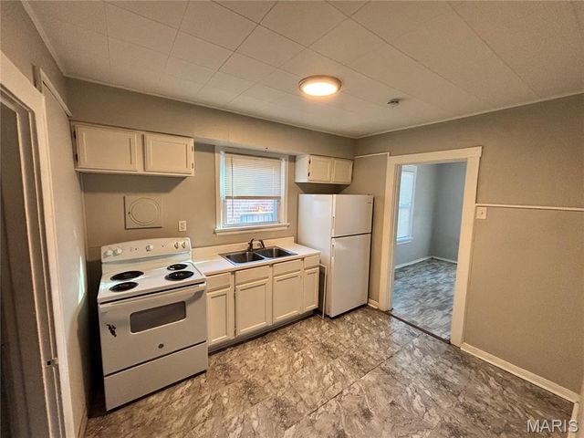 6723 Stratford Avenue, St Louis, MO 63121