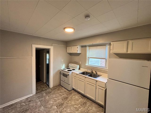 6723 Stratford Avenue, St Louis, MO 63121