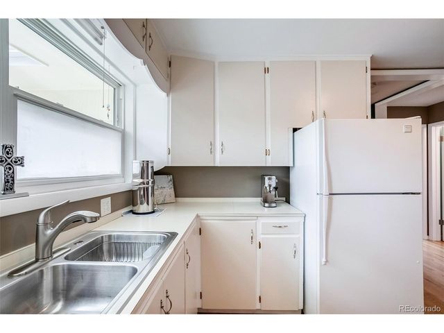 6760 S Foresthill St, Littleton, CO 80120