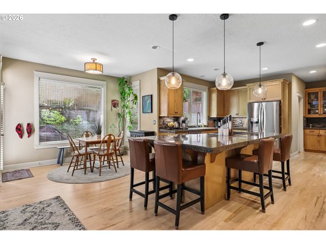 7612 Sw OVIATT Dr, Beaverton, OR 97007