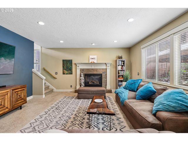 7612 Sw OVIATT Dr, Beaverton, OR 97007