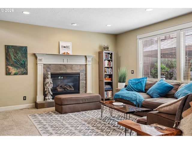 7612 Sw OVIATT Dr, Beaverton, OR 97007