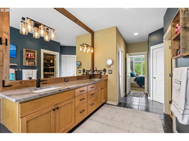 7612 Sw OVIATT Dr, Beaverton, OR 97007