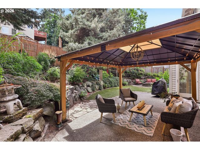 7612 Sw OVIATT Dr, Beaverton, OR 97007