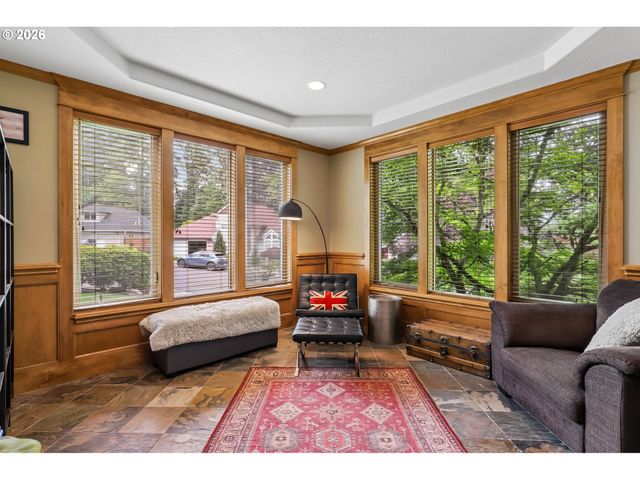 7612 Sw OVIATT Dr, Beaverton, OR 97007