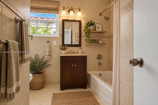 4529 Royal Palm Avenue 4529, Miami Beach, FL 33140