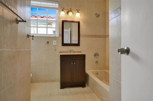 4529 Royal Palm Avenue 4529, Miami Beach, FL 33140