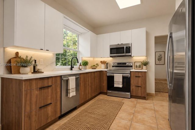 4529 Royal Palm Avenue 4529, Miami Beach, FL 33140