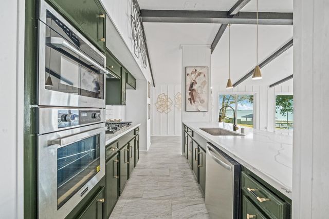 21063 Flaming Arrow Trail, Crosby, TX 77532