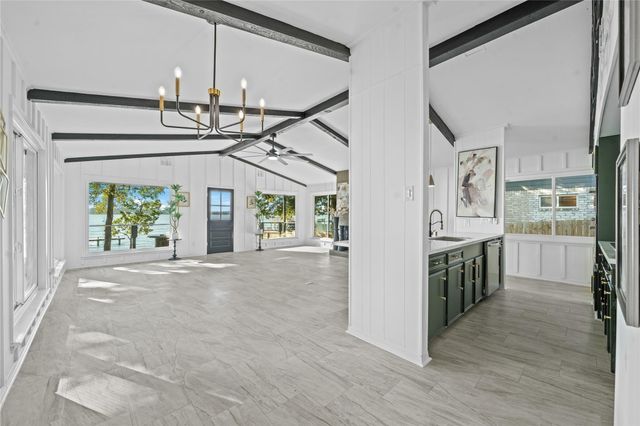 21063 Flaming Arrow Trail, Crosby, TX 77532