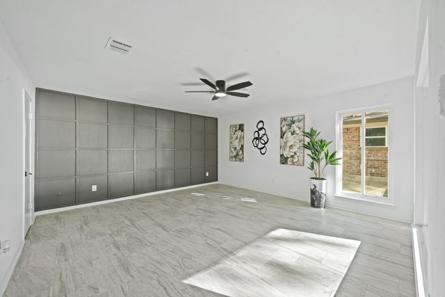 21063 Flaming Arrow Trail, Crosby, TX 77532