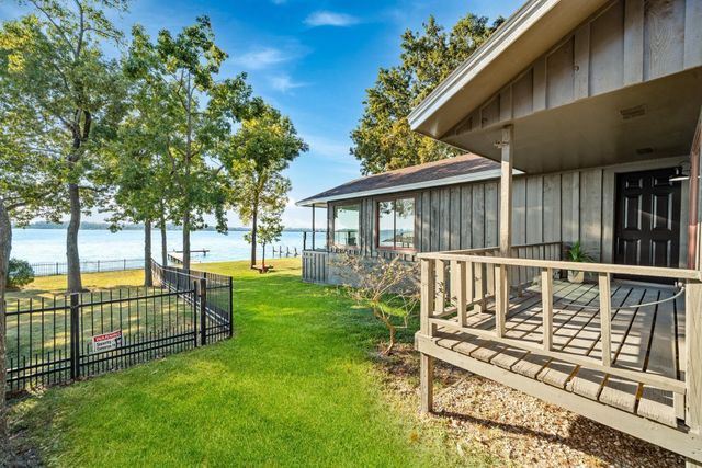 21063 Flaming Arrow Trail, Crosby, TX 77532