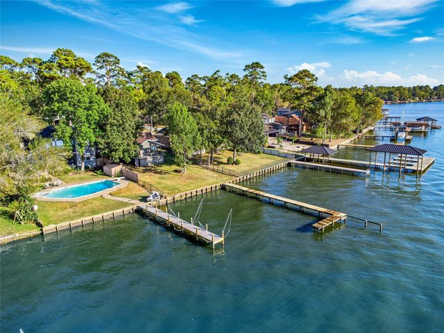 21063 Flaming Arrow Trail, Crosby, TX 77532