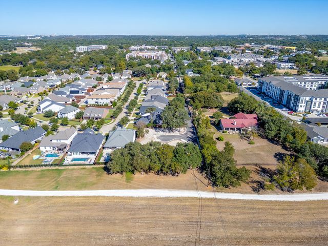 628 Athenia Drive, Fort Worth, TX 76114