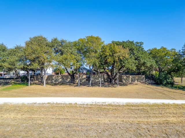 628 Athenia Drive, Fort Worth, TX 76114