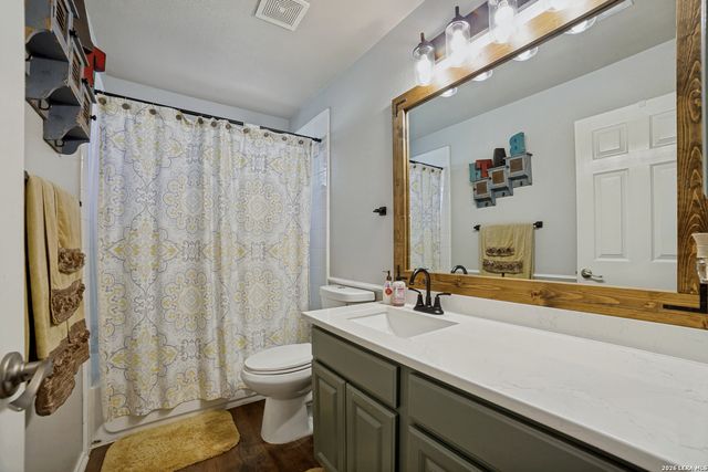 106 Coopers Hawk, San Antonio, TX 78253