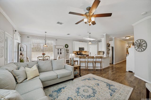 106 Coopers Hawk, San Antonio, TX 78253