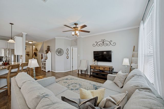 106 Coopers Hawk, San Antonio, TX 78253