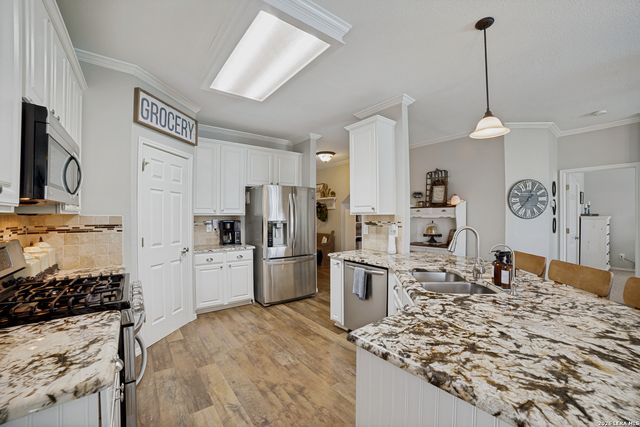 106 Coopers Hawk, San Antonio, TX 78253