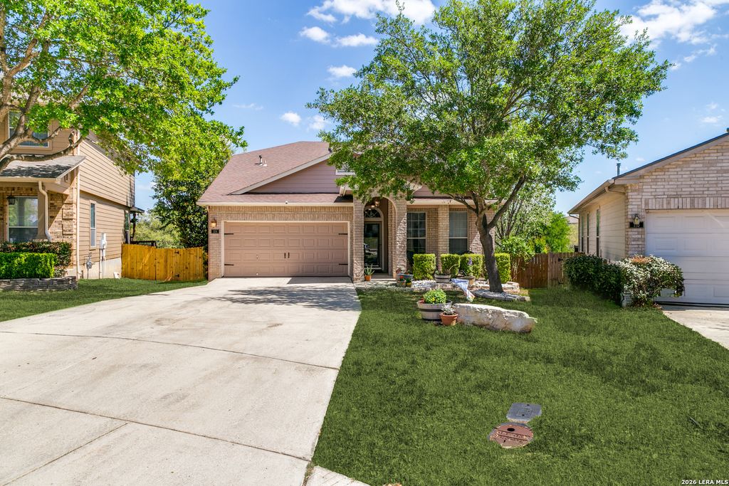 106 Coopers Hawk, San Antonio, TX 78253