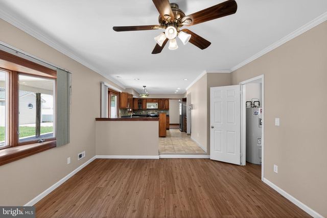 228 MEADOW DR, Mount Laurel, NJ 08054