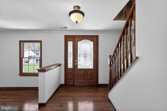 228 MEADOW DR, Mount Laurel, NJ 08054