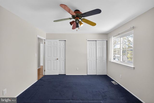 228 MEADOW DR, Mount Laurel, NJ 08054