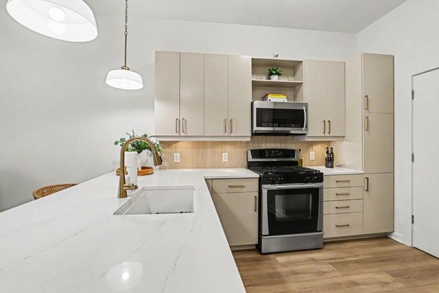 870 Inman Village Parkway NE 424, Atlanta, GA 30307