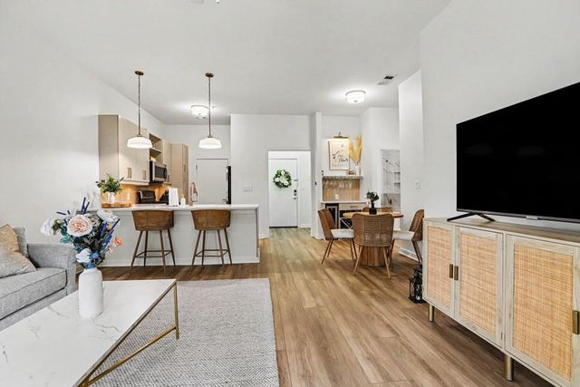870 Inman Village Parkway NE 424, Atlanta, GA 30307