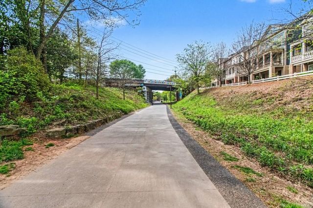 870 Inman Village Parkway NE 424, Atlanta, GA 30307