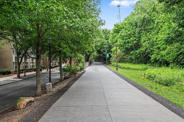870 Inman Village Parkway NE 424, Atlanta, GA 30307
