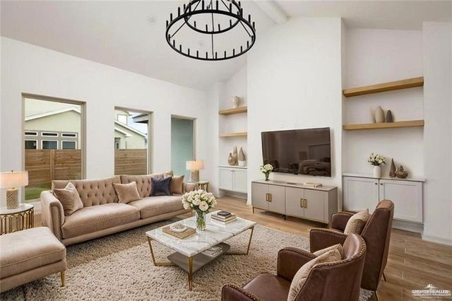 2080 Eagle Landing Drive, Edinburg, TX 78542