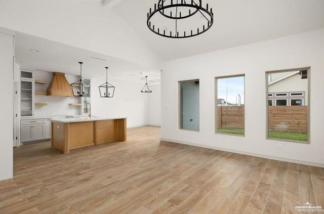 2080 Eagle Landing Drive, Edinburg, TX 78542