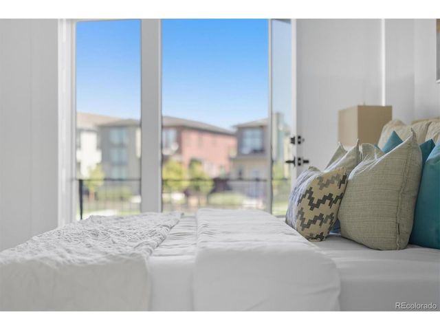 21416 E 61st Dr, Aurora, CO 80019