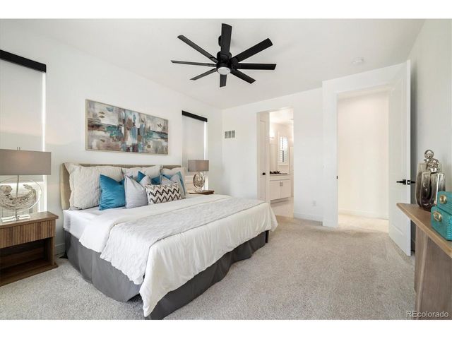 21416 E 61st Dr, Aurora, CO 80019