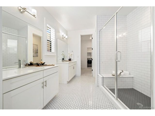 21416 E 61st Dr, Aurora, CO 80019