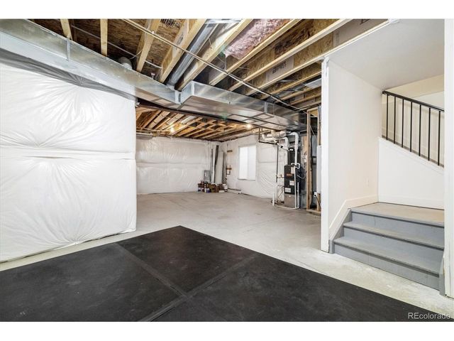 21416 E 61st Dr, Aurora, CO 80019