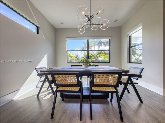 5577 Saint Armands Way, Westlake, FL 33470