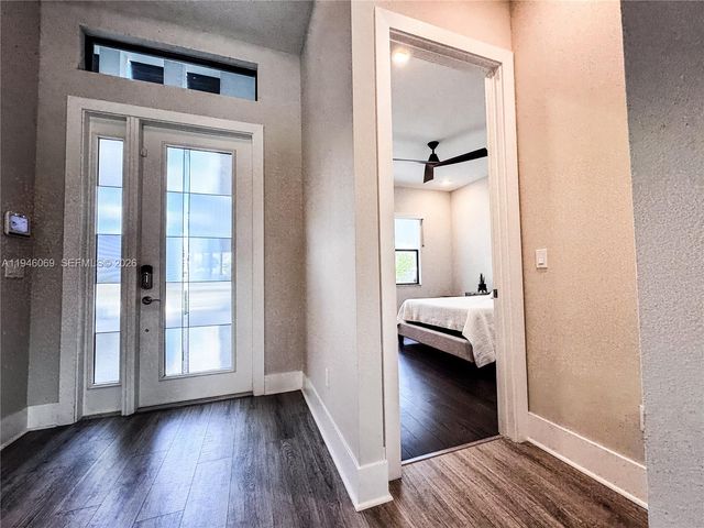 5577 Saint Armands Way, Westlake, FL 33470