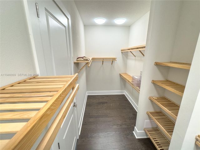 5577 Saint Armands Way, Westlake, FL 33470