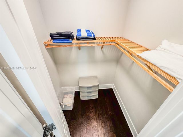 5577 Saint Armands Way, Westlake, FL 33470