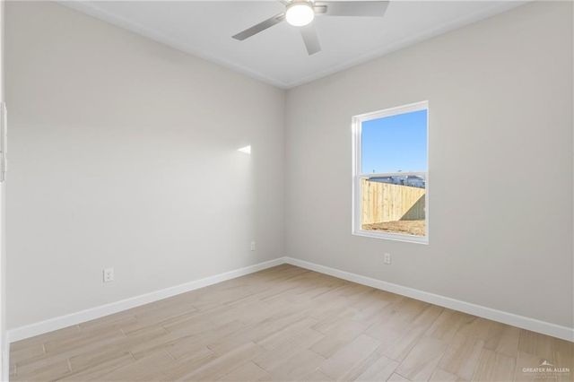 1116 E Evergreen Avenue, San Juan, TX 78589