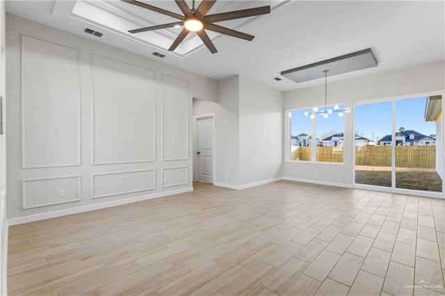 1116 E Evergreen Avenue, San Juan, TX 78589