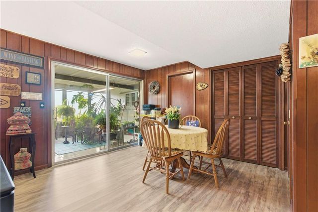 6817 Lakeshore Drive, Raytown, MO 64133