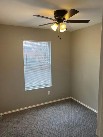 305 Casie Court, Denton, TX 76207