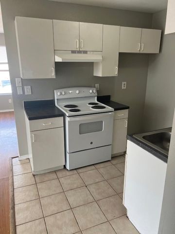 305 Casie Court, Denton, TX 76207
