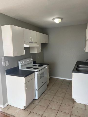 305 Casie Court, Denton, TX 76207