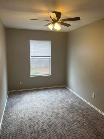 305 Casie Court, Denton, TX 76207