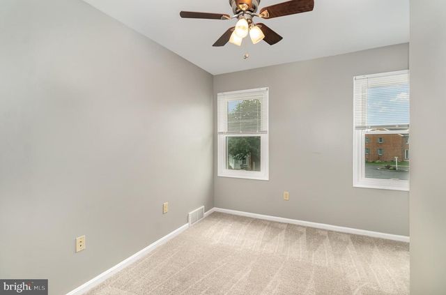 501 ALLENVIEW DR, Mechanicsburg, PA 17055